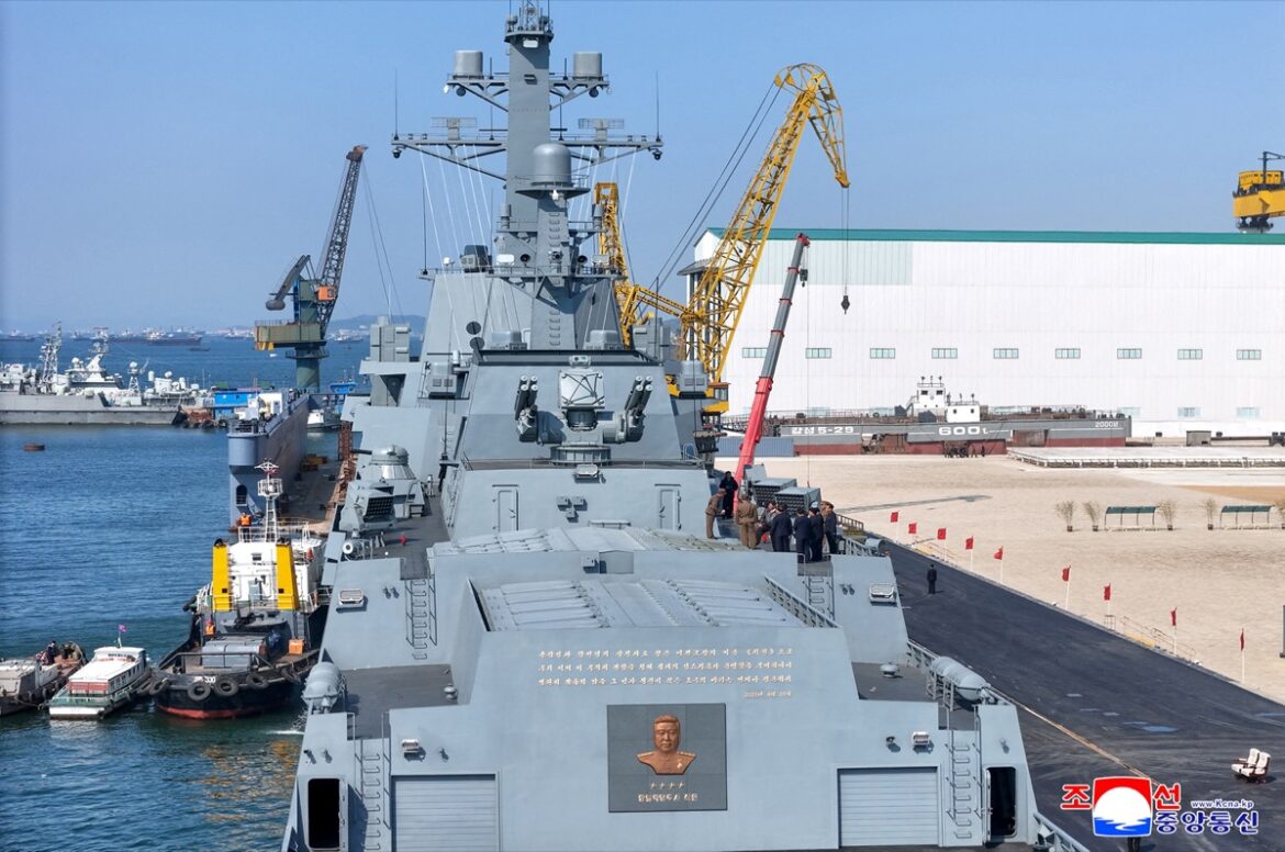 La Corée du Nord présente un nouveau destroyer d’importance stratégique