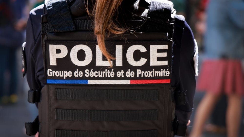 Intervention musclée pour mettre fin à un rassemblement illégal de voitures à Bordeaux