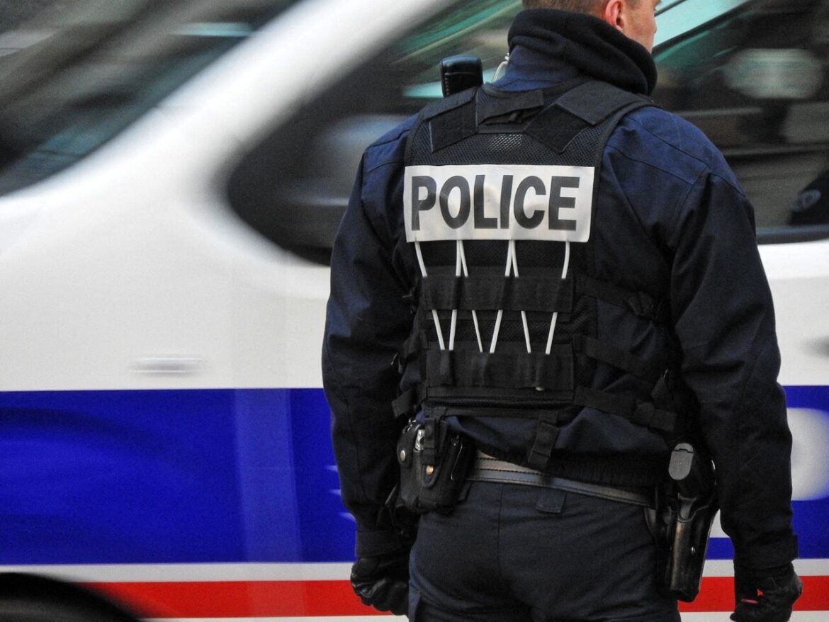 Confrontations Violentes dans Aulnay-sous-Bois : Un Agent Blessé et Des Interventions Musclées