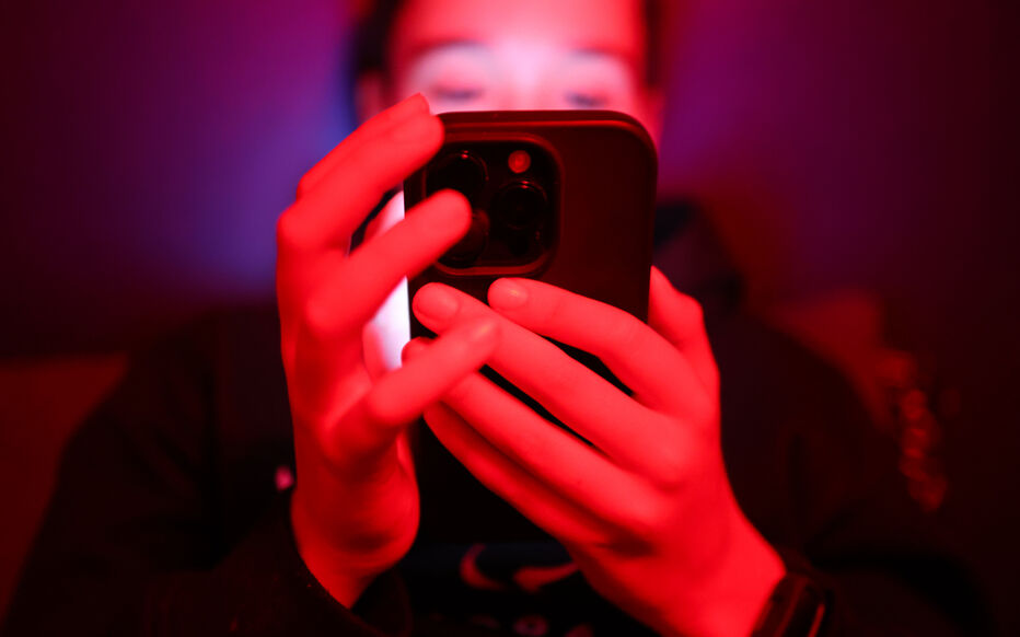 Une mère brûle sa fille de 15 ans après une affaire de revenge porn