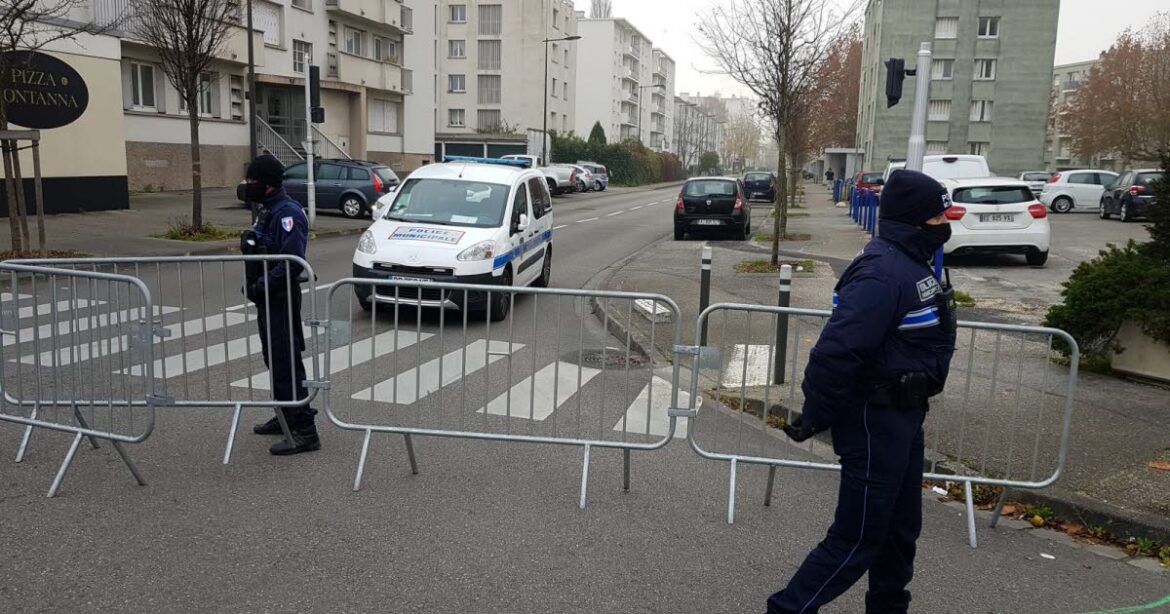 Incident d’une balle perdue dans un quartier résidentiel de Saint-Martin-d’Hères