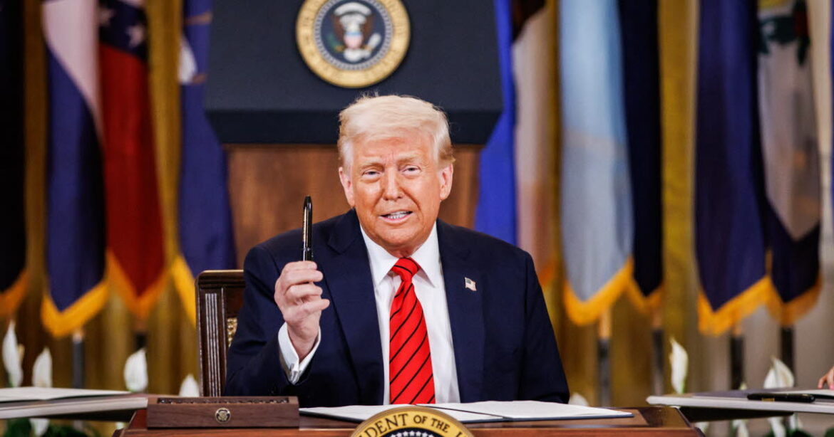 Décret Trump menace les entreprises françaises collaborant avec le gouvernement américain