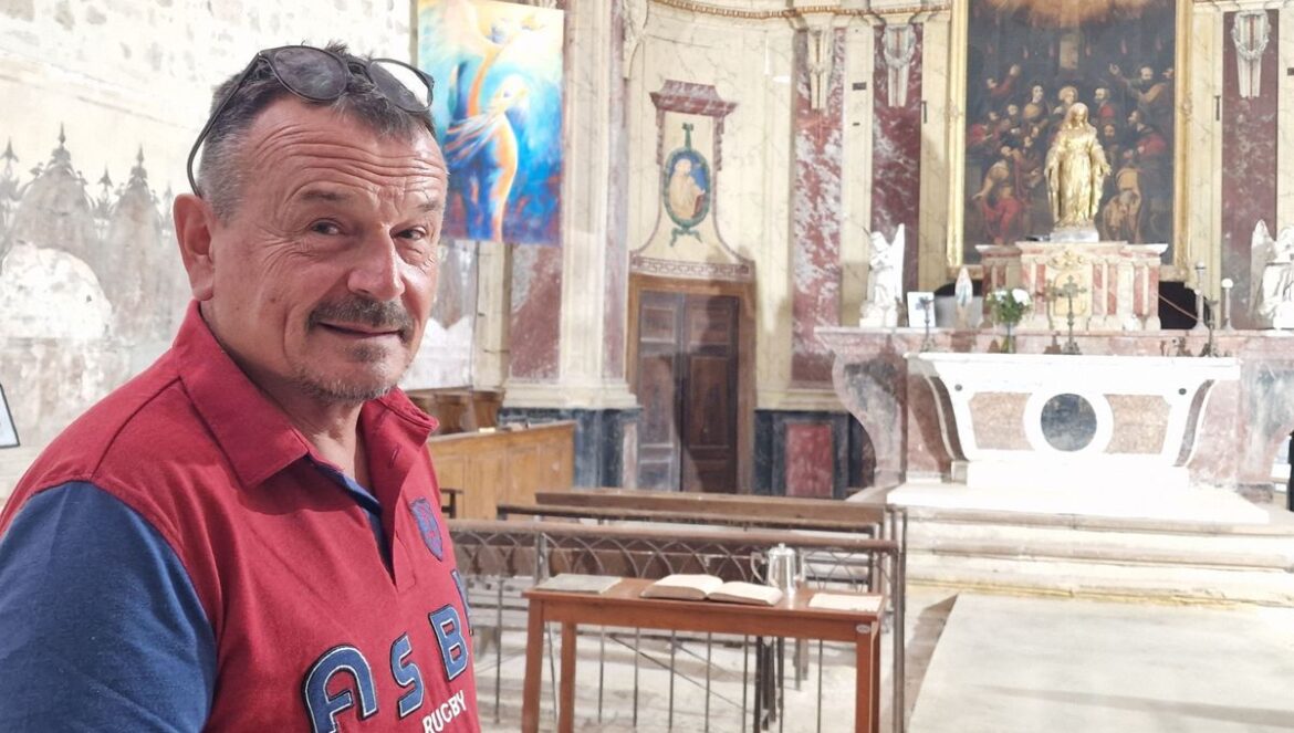 Olivier Fury Relâché Après Trois Ans de Bataille Juridique Pour Sauver Une Église Historique