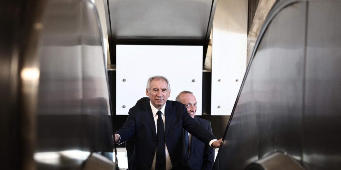 François Bayrou Favorise la Fusion du MoDem Avec Renaissance