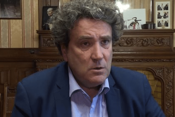 Menace contre le maire de Libourne : un individu interpellé avec des armes à feu en sa possession