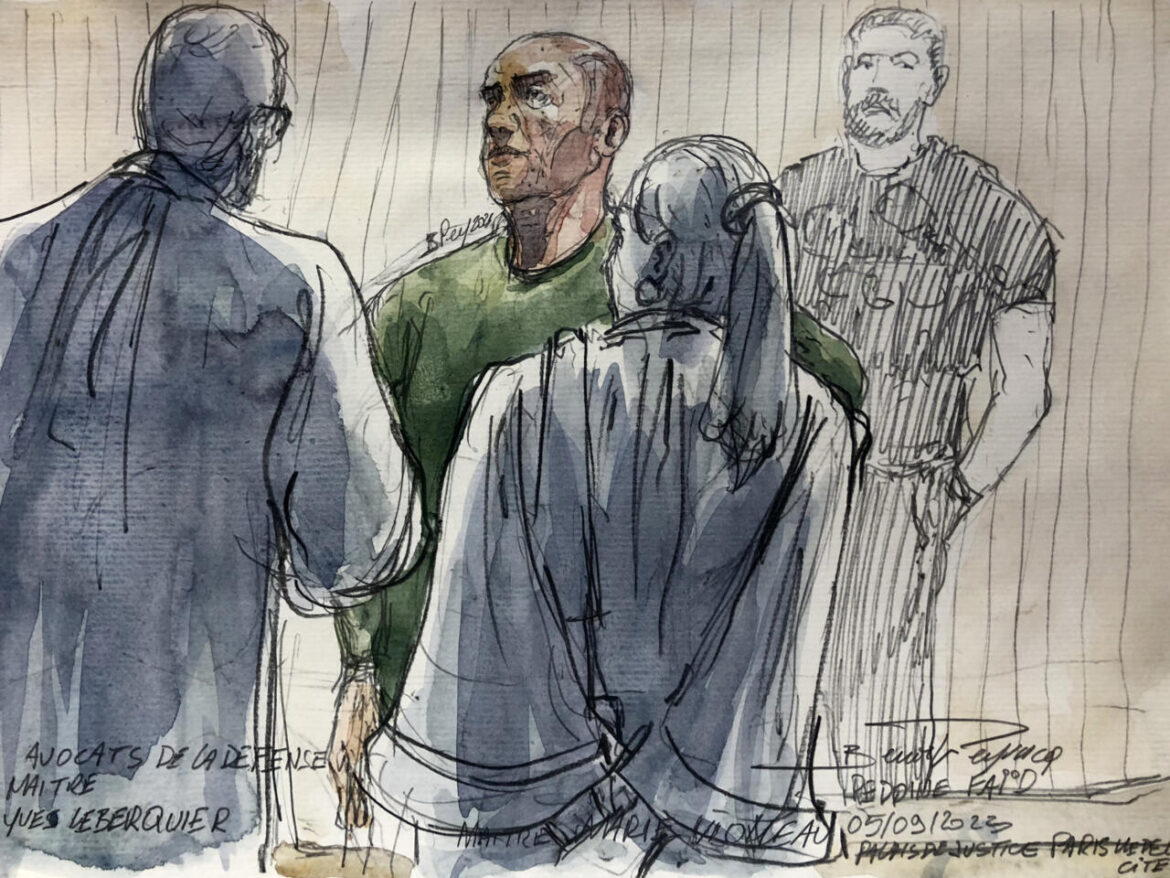 Dévoilement des parcours difficiles de deux présumés braqueurs confrontés à la justice