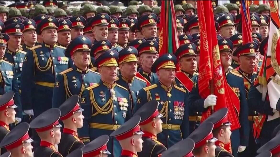Le 9 Mai : Poutine Honore Les Héros Russes Des Conflits Passés Et Présents