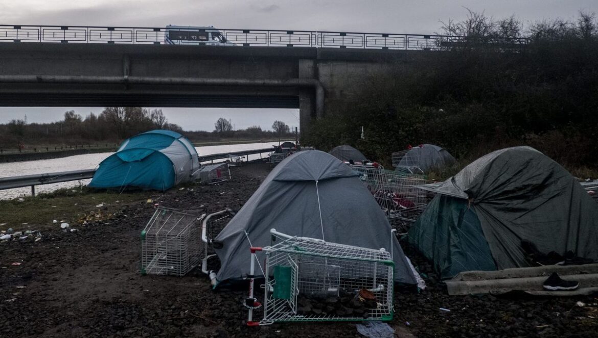 Décès d’une migrante dans un campement près de Dunkerque