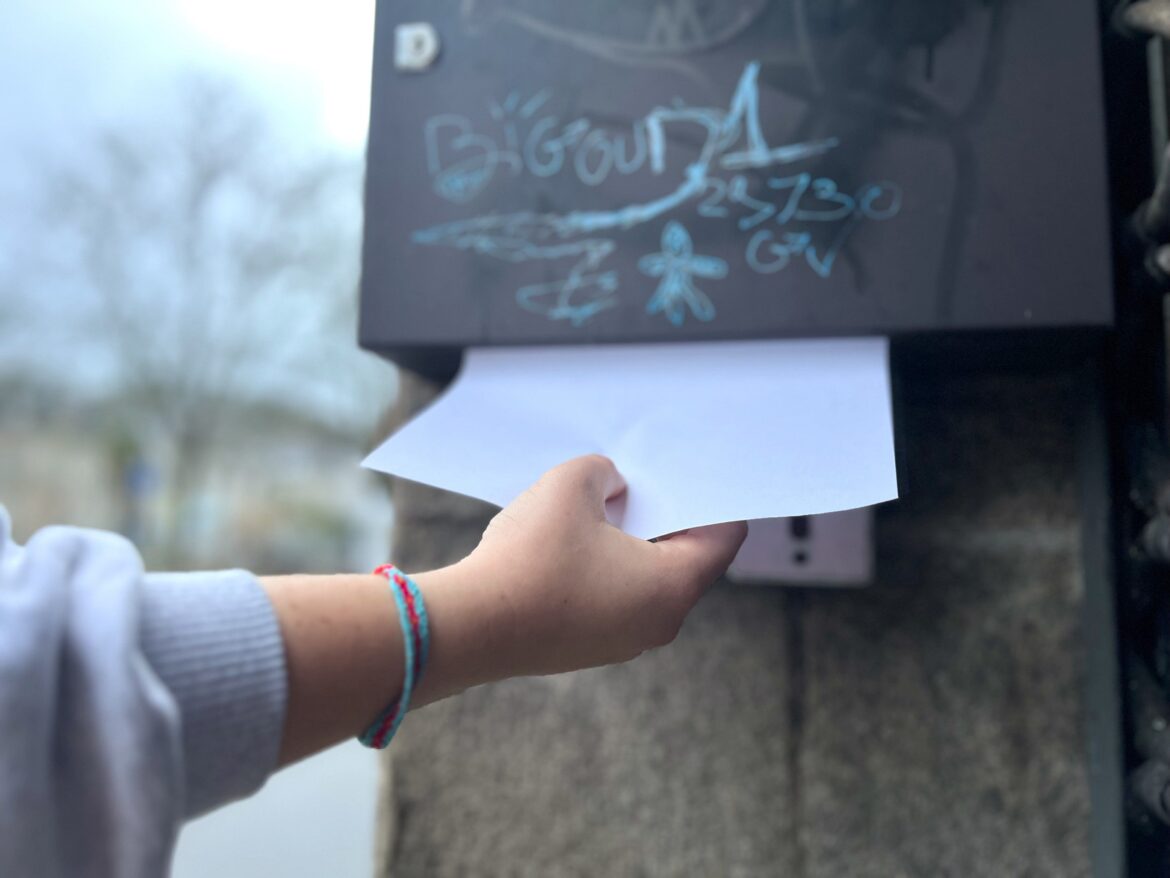 Mode opératoire des cambrioleurs : attention si vous trouvez une feuille blanche dans votre boîte aux lettres