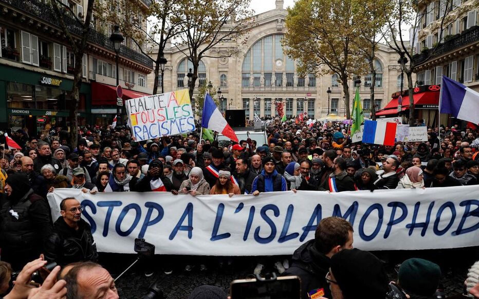 Défense contre l’islamophobie : des milliers de personnes manifestent à Paris