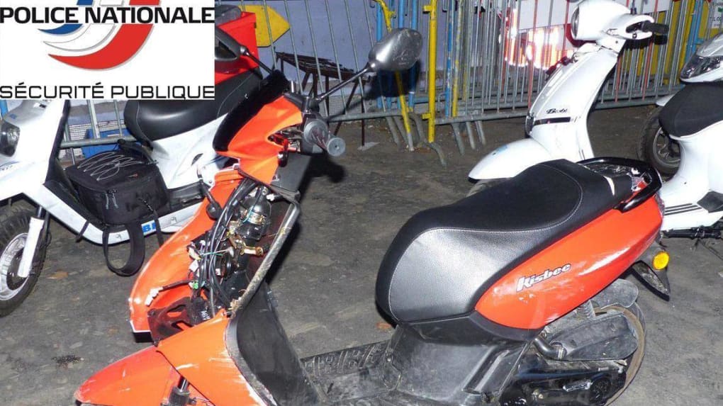 Deux mineurs causent une panique dans un parc de Blois avec un scooter volé