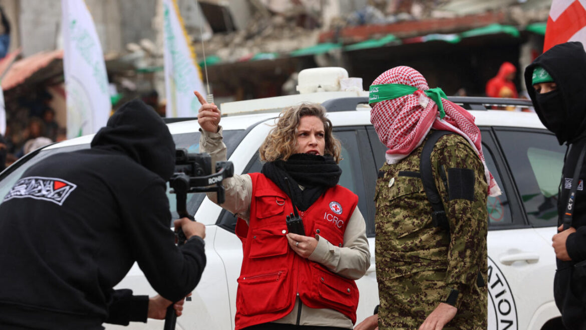 Hamas Publishes Video Showing Two Israeli Hostages Alive in Gaza