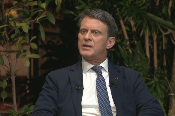 Manuel Valls Incite à l’Unité en Nouvelle-Calédonie