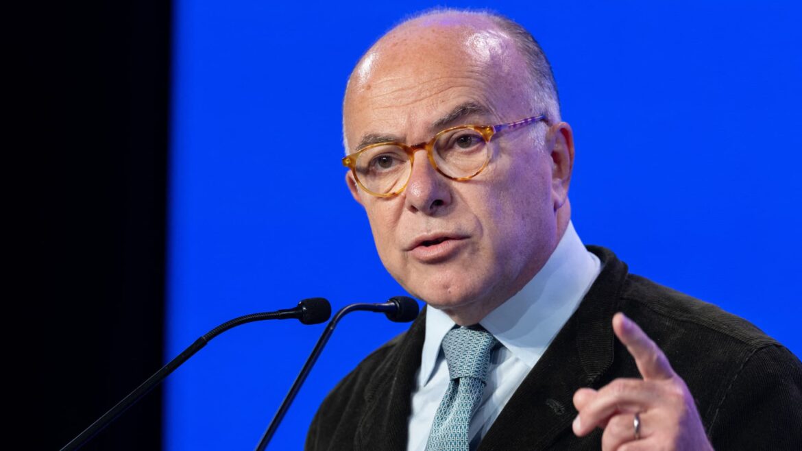 Bernard Cazeneuve Appelle au Rassemblement des Sociaux-Démocrates
