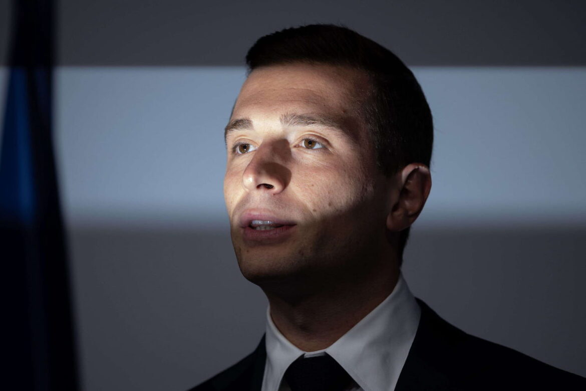 Dépôt d’une plainte contre Jordan Bardella pour emploi fictif d’assistant parlementaire européen