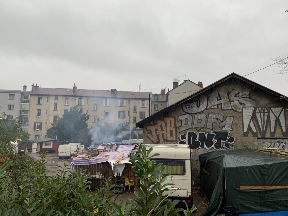 Les élus et les habitants indignés par la régularisation de terrains squattés