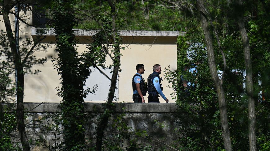 L’ombre du danger persiste dans les lieux sacrés : le meurtre récent d’un imam au Gard a ravivé des souvenirs douloureux à la mosquée de Bayonne.