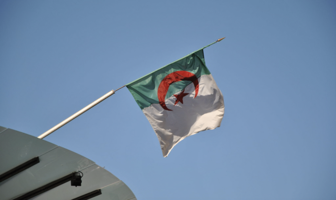 Algérie : Exigence de rapatriement de diplomates français