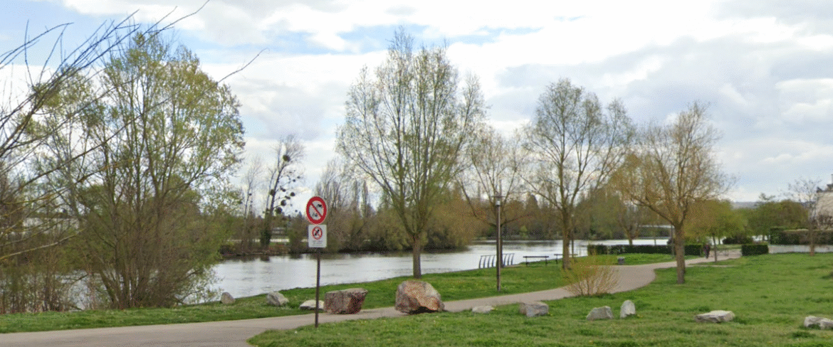 Un garçonnet de 4 ans décède dans un lac après s’être éloigné de ses parents