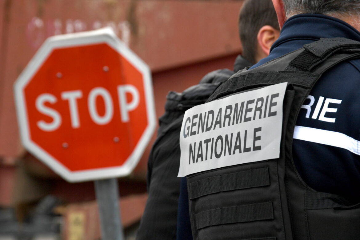 Viol sur mineure à Saint-Genis-Laval : un individu avec des antécédents judiciaires graves condamné pour son acte barbare