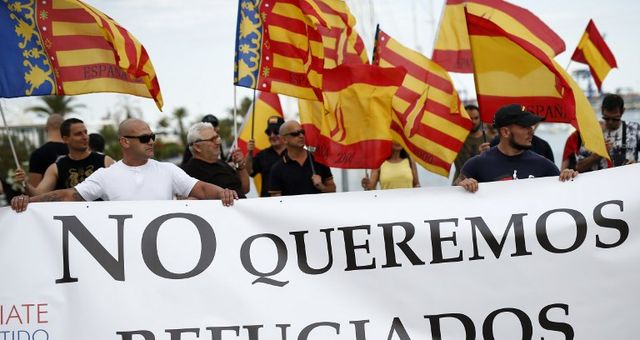 «Un attentat perpétré par des migrants dans le sud de l’Espagne provoque une onde de choc et des émeutes anti-migrants»