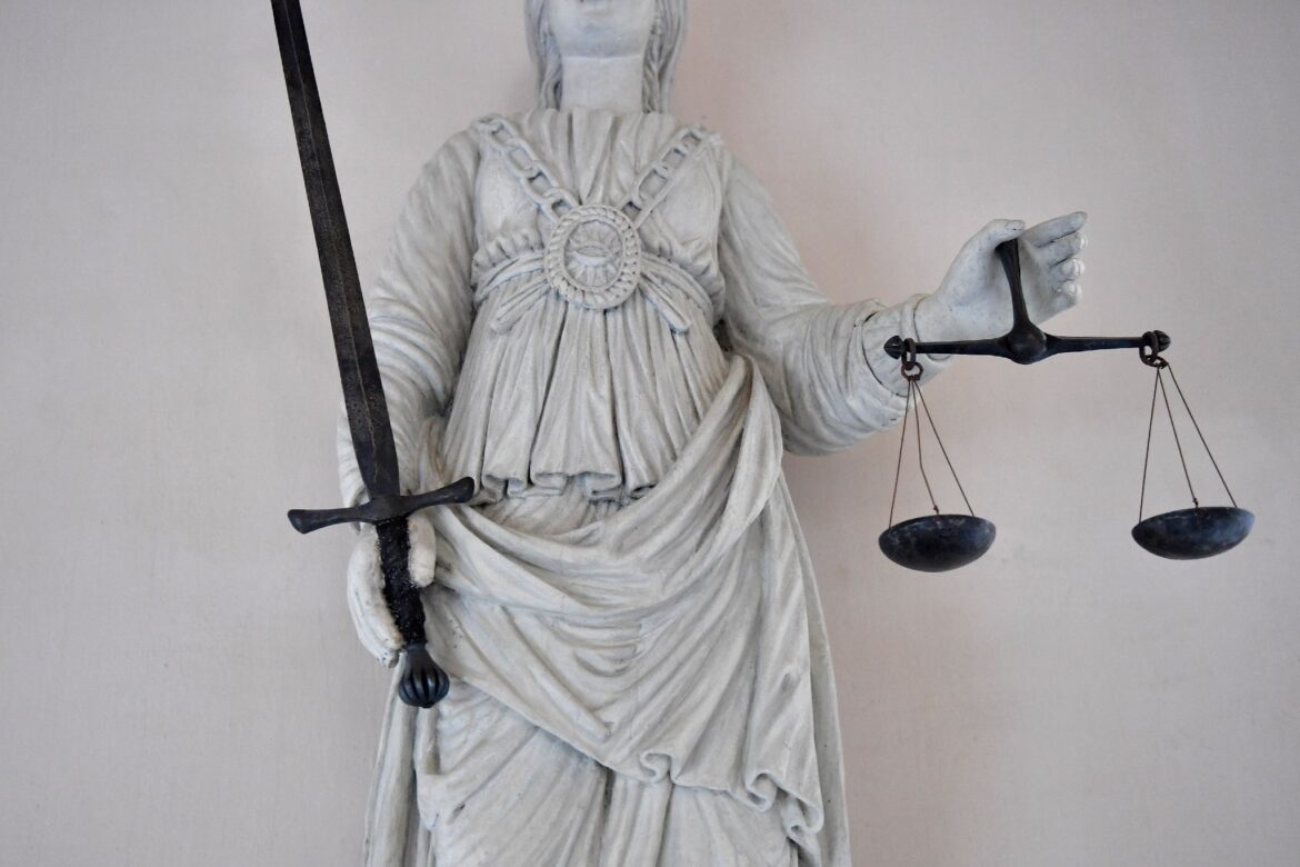 «Un migrant sous OQTF condamné pour attouchements sexuels : l’insécurité s’aggrave à Libourne»