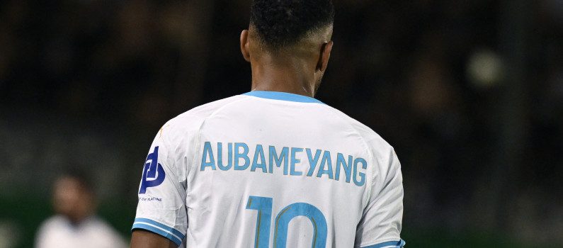 Footballeurs accusés de soutenir des streams violents : les révélations choquantes sur l’implication de Barcola et Aubameyang