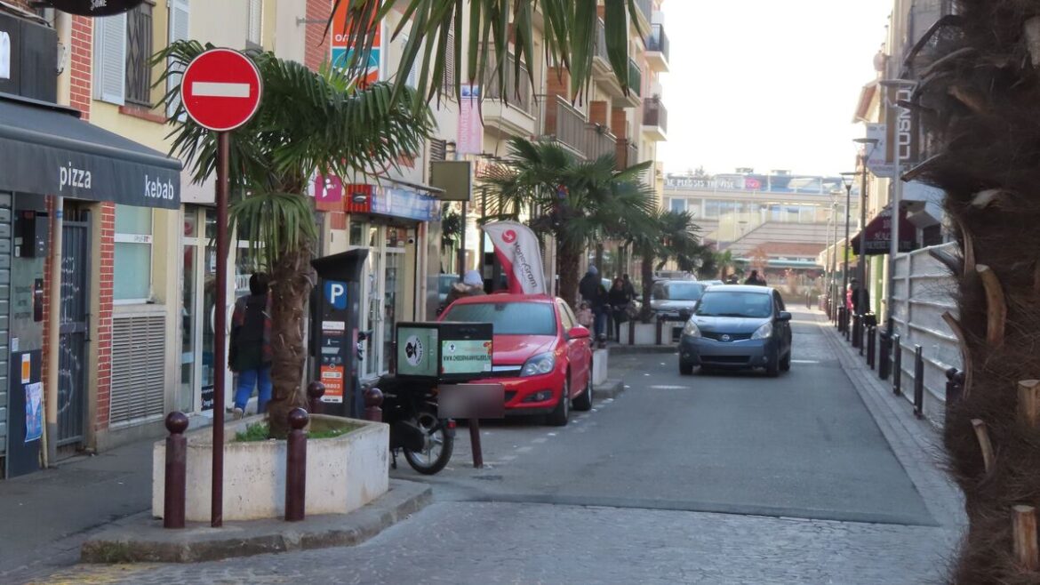 Violent agression à Villiers-sur-Marne : des vendeurs de cigarettes armés attaquent un homme dans la rue