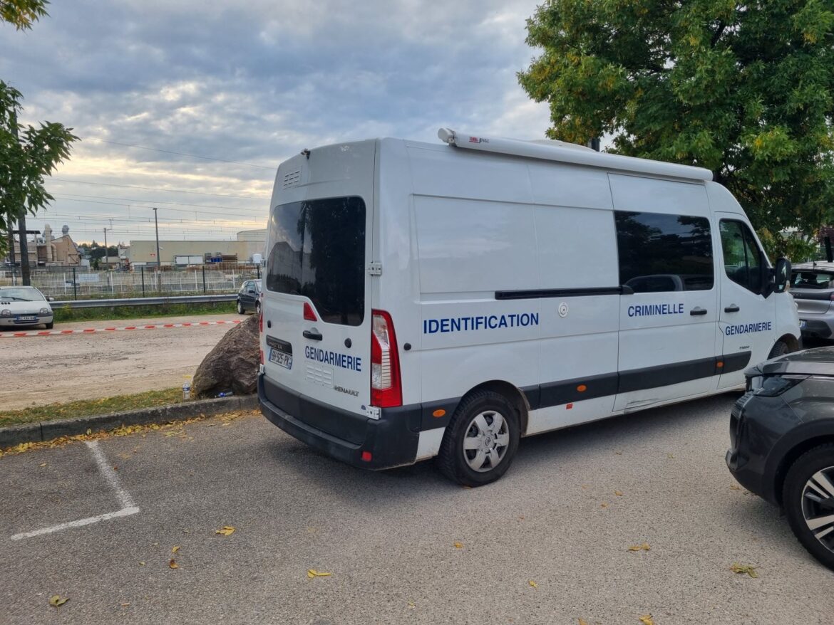 Un homme de 81 ans massacré à coups de couteau dans un parking de Tournus : une jeune Roumaine placée en détention provisoire