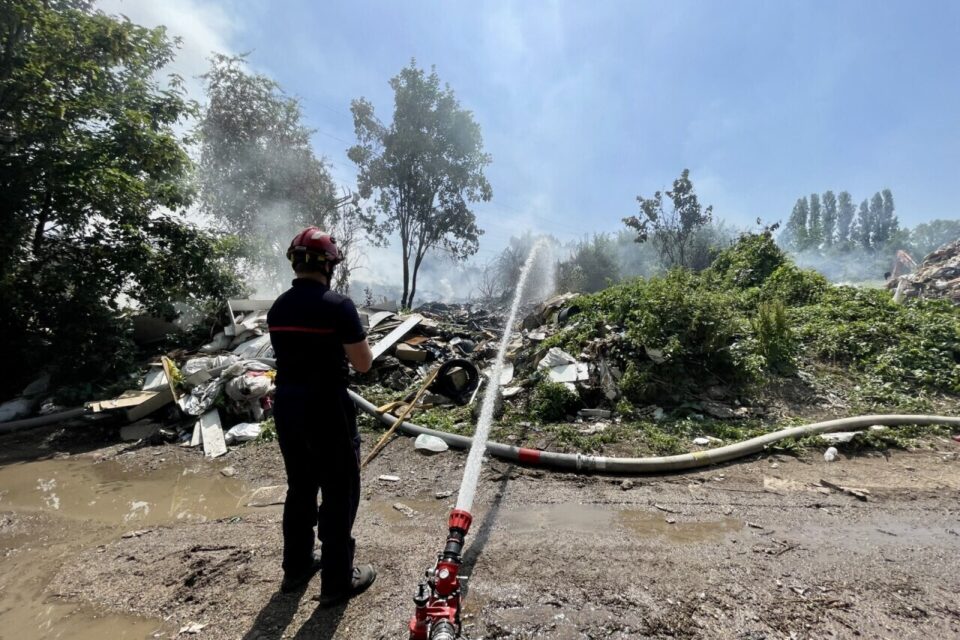 Incendies de Groslay : une violence inouïe après l’évacuation des familles du voyage