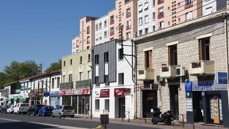 Le flot de coiffeurs à Montpellier suscite des inquiétudes parmi les commerçants locaux