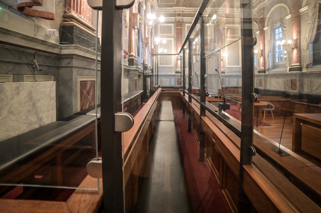 Un migrant algérien récidivain agresse une ado à la gare de Maule