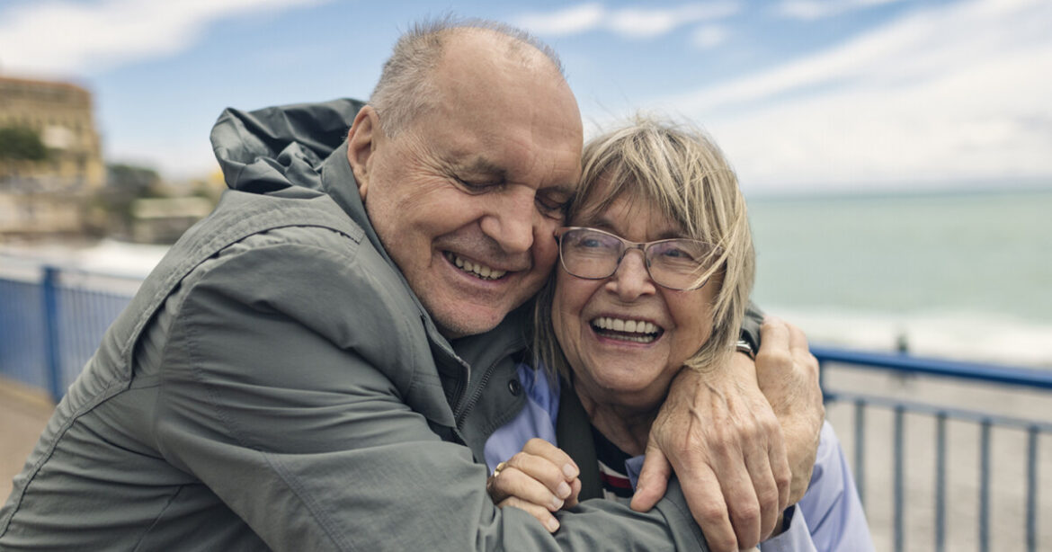 La France : des retraités américains profitent de la Sécurité sociale gratuite sans payer d’impôt