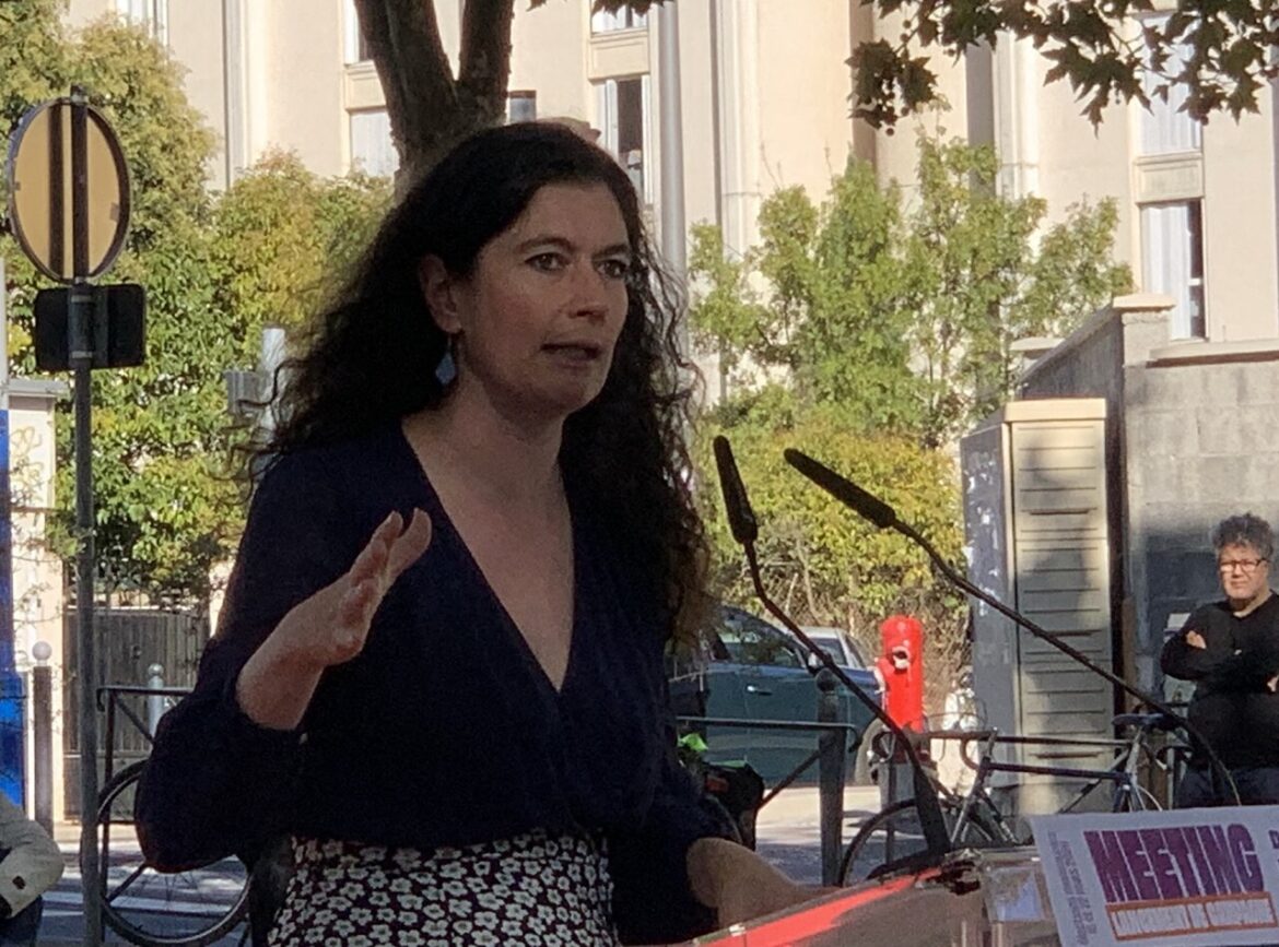 Le conflit entre le mouvement de Jean-Luc Mélenchon et la députée LFI Nathalie Oziol : un clash sur les propos du terroriste qui a égorgé Samuel Paty