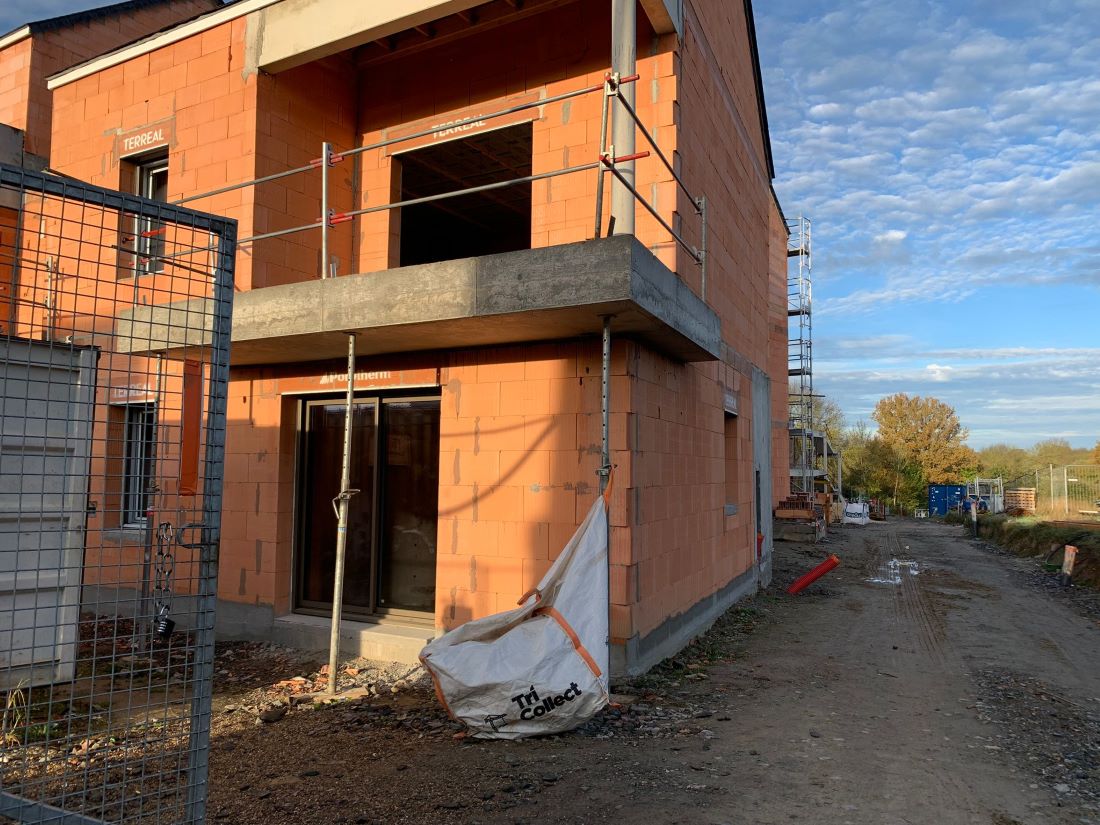 Un arboriste de Lion-d’Angers dévasté par un vol massif : 30 000 euros perdus en une nuit