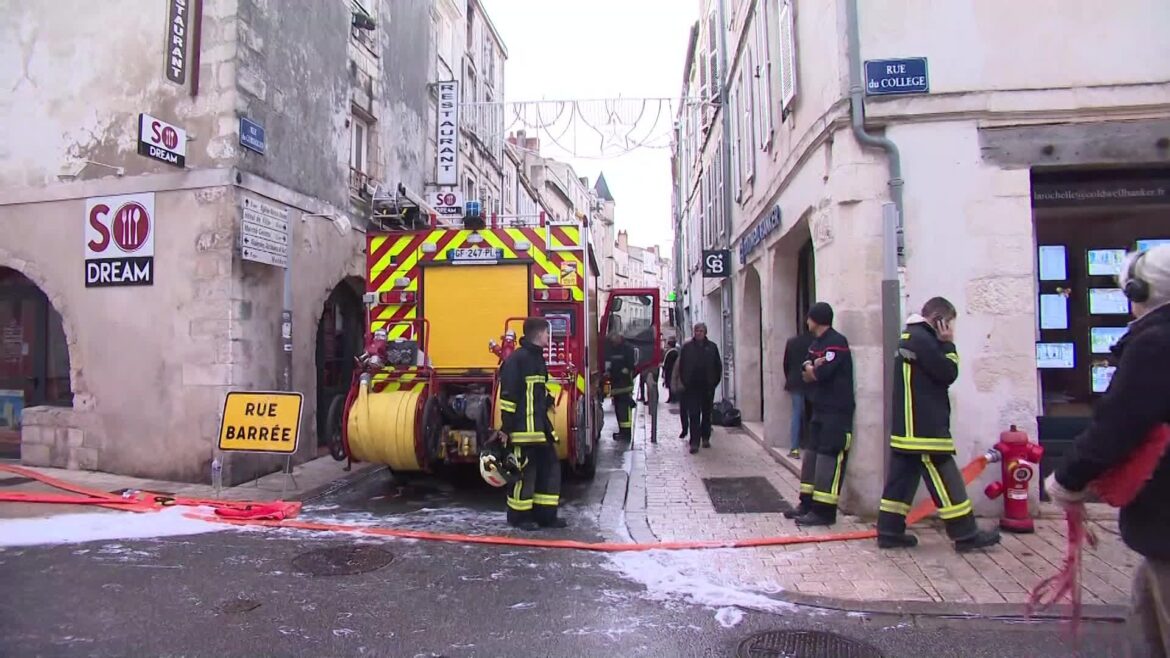 Une agression sanglante à La Rochelle : un migrant ivoirien sous le feu des critiques