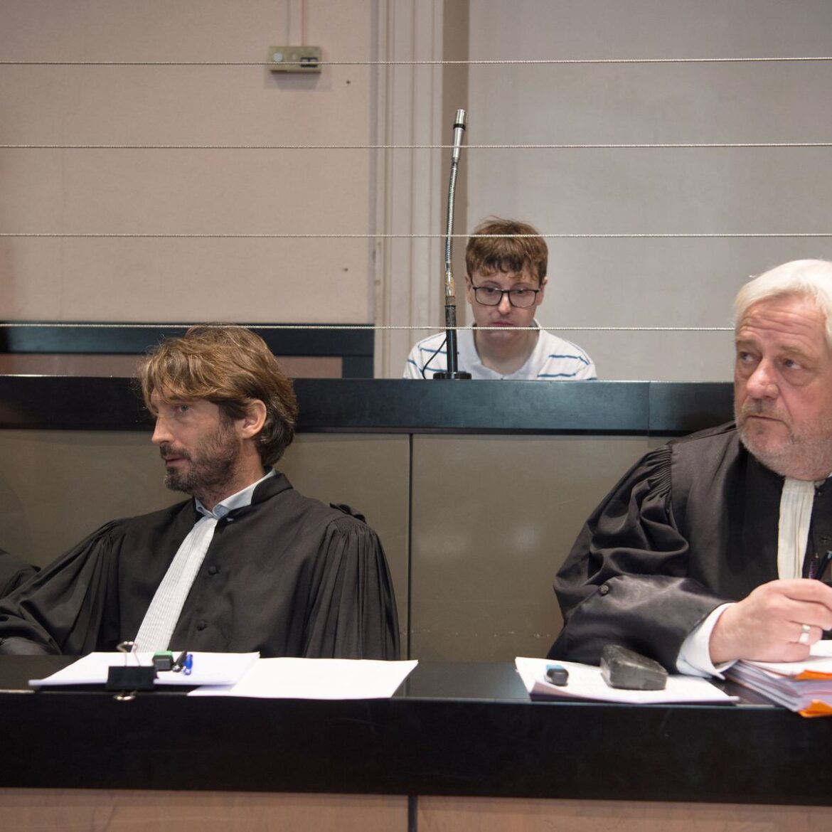 Découverte d’armes dans une prison française : un drame évité de justesse