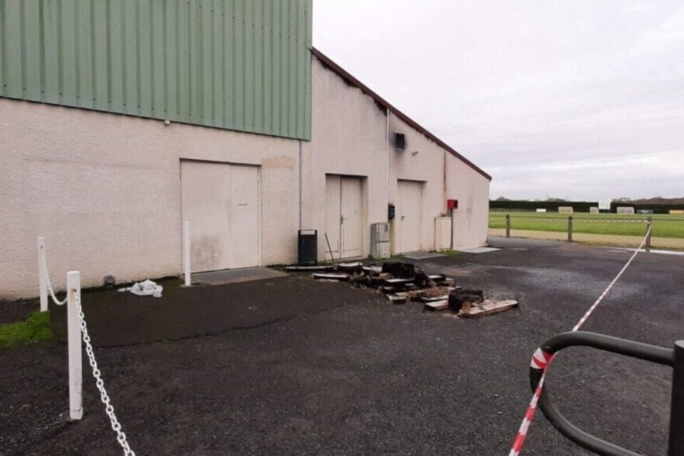 Incendie du gymnase de La Chapelle-Heulin : une famille condamnée à réparer les dégâts avec un coût énorme