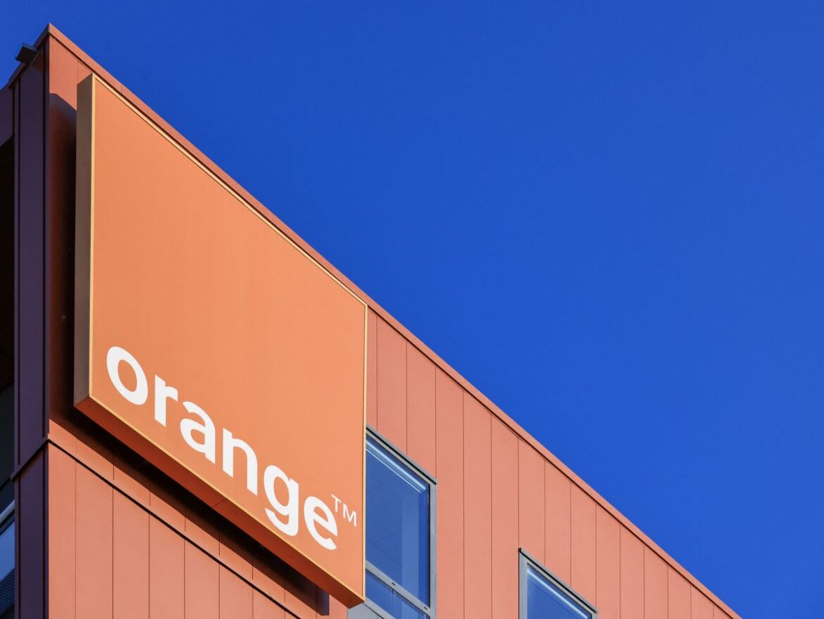 Orange ferme à nouveau son site de Marseille après des coups de feu