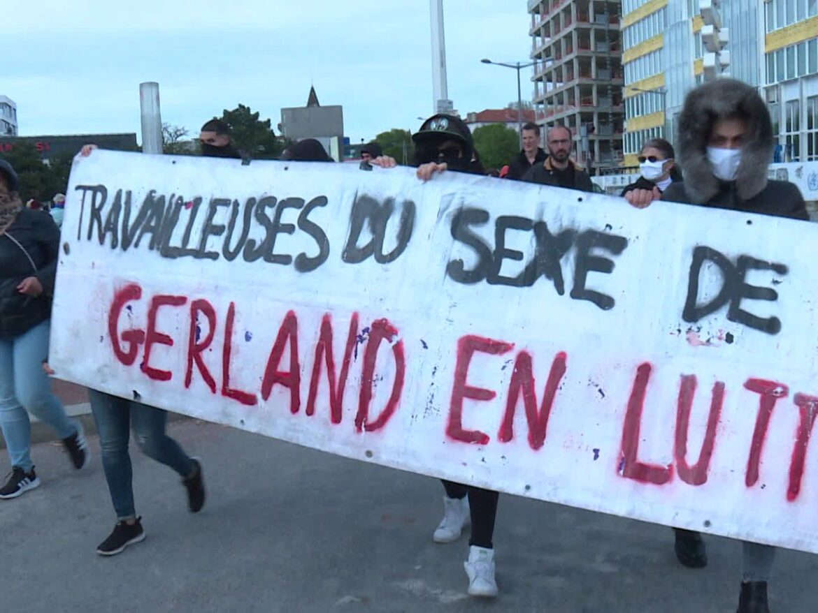 « Des jeunes armés de bâtons perturbent la tranquillité du quartier de Gerland à Lyon »