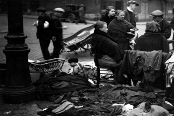 La débâcle des lieux de vie à Bruxelles : l&rsquo;effondrement d&rsquo;une identité